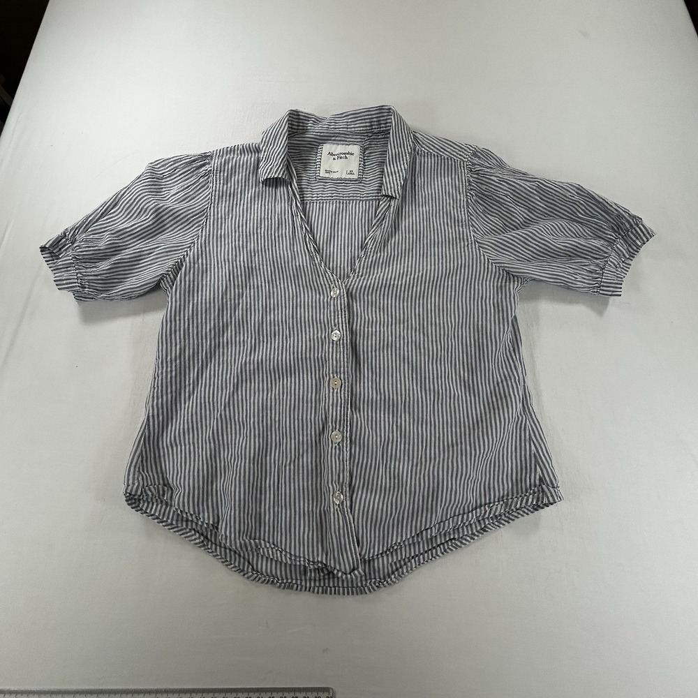 Abercrombie & Fitch Blue striped short-sleeve button-up shirt Casual Tied Up XS